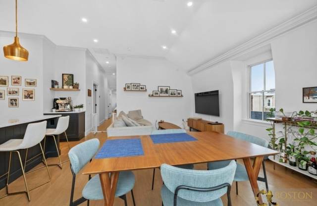 560 East Fifth Street