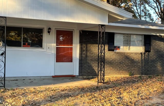 953 Windsor Dr. - 953 Windsor Drive, Shreveport, LA 71106