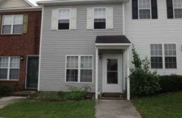 206 Meadowbrook Lane