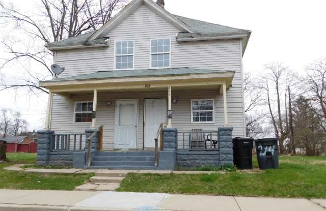 214 N. Huey St.