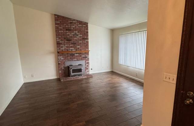 1107 Wimbledon, Lodi, CA 95240