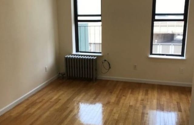 433 W 38th St 2 - 433 West 38th Street, New York City, NY 10018