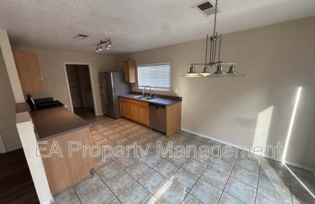 12516 Snowmass Way NE