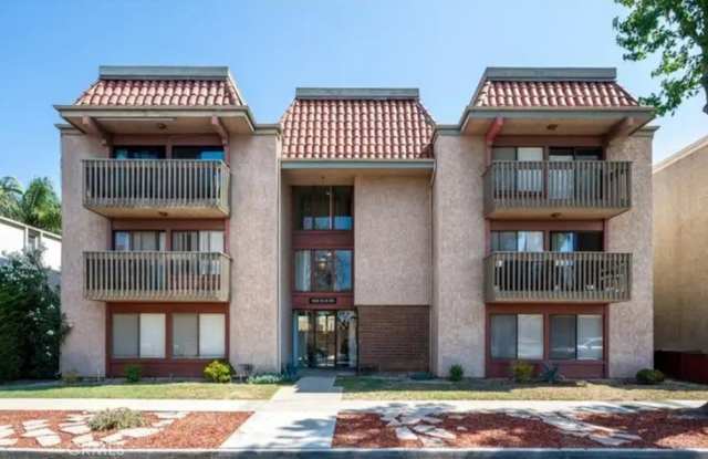 Photo of 4110 ELM AVE