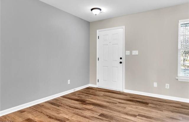 37 Tannenbaum Circle