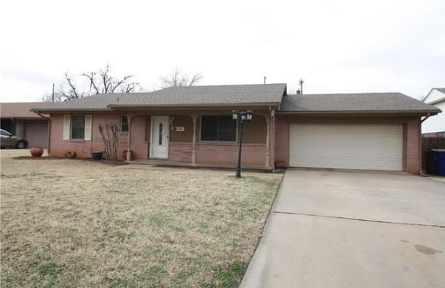 9613 Essex Court - 9613 Essex Avenue, The Village, OK 73120