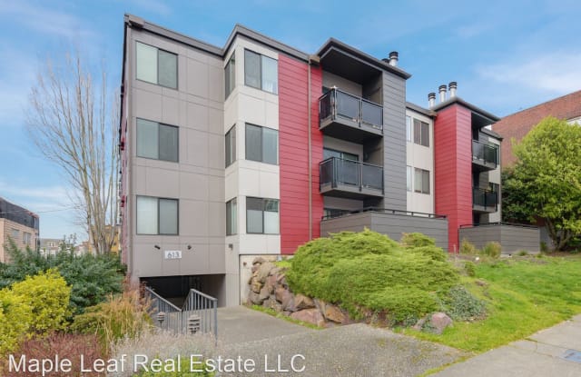 613 4th Ave W 202 - 613 4th Avenue West, Seattle, WA 98119