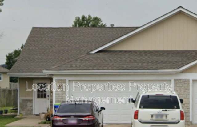 318 Creekside Court - 1