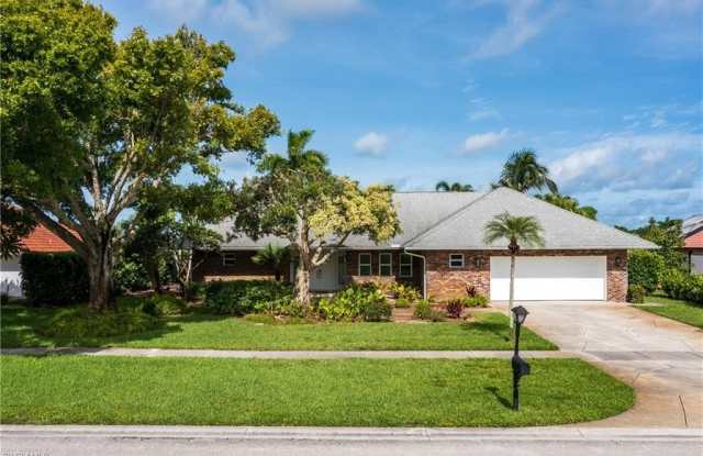 Photo of 2500 Kings Lake