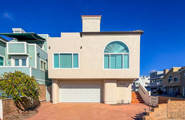 Lower Unit | 1 Bed 1 Bath Silverstrand | Unfurnished