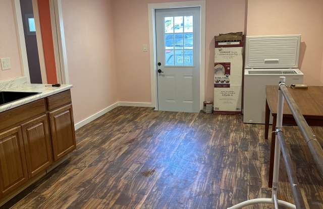 Photo of 1835 Irving Avenue