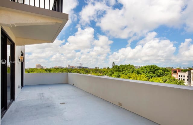 301 Altara Ave - 301 Altara Ave, Coral Gables, FL 33146