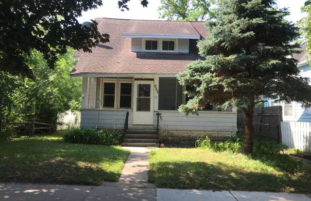 Photo of 3 bedroom Single Family House in Payne-Phalen neighborhood!!