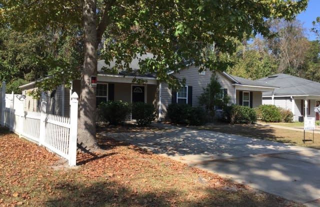 1310 Baymeadows Drive - B - 1310 Baymeadows Drive, Valdosta, GA 31601