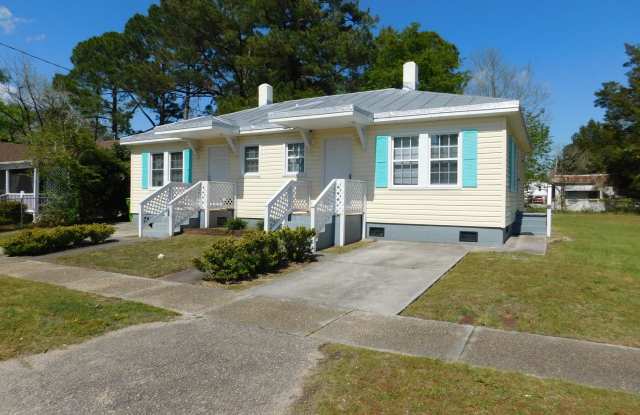 Photo of 712 B North B Street - located in the Town of Bridgeton!