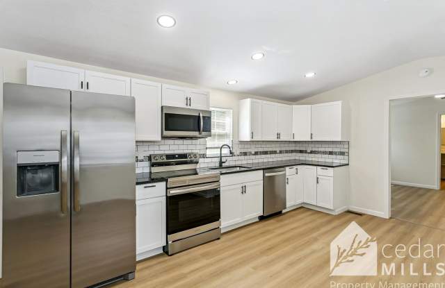 Photo of Remodeled 3 Bed 2 Bath in South Wichita - Space for Trailer/Vehicles