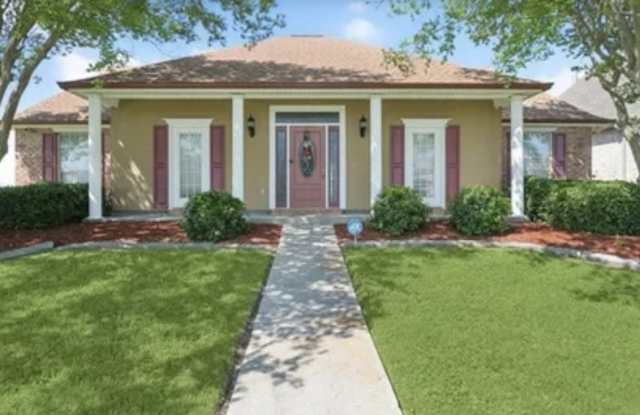 427 Moonraker Drive