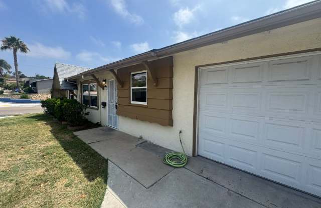 Remodeled 3 Bedroom, 1.5 Bathroom Home in Central Spring Valley
