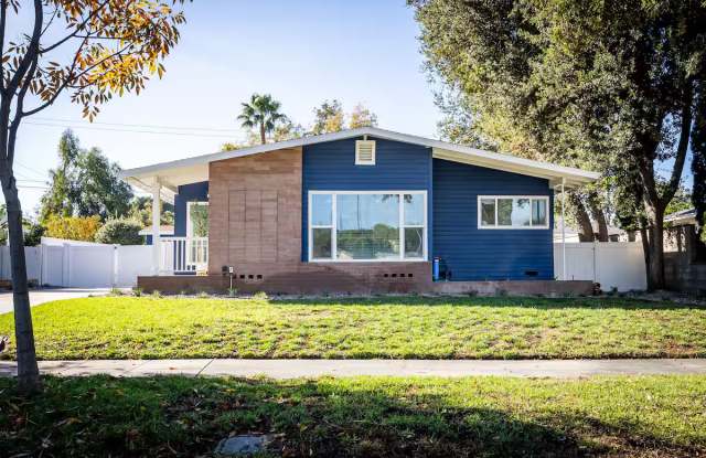 Photo of 3538 Roslyn Street