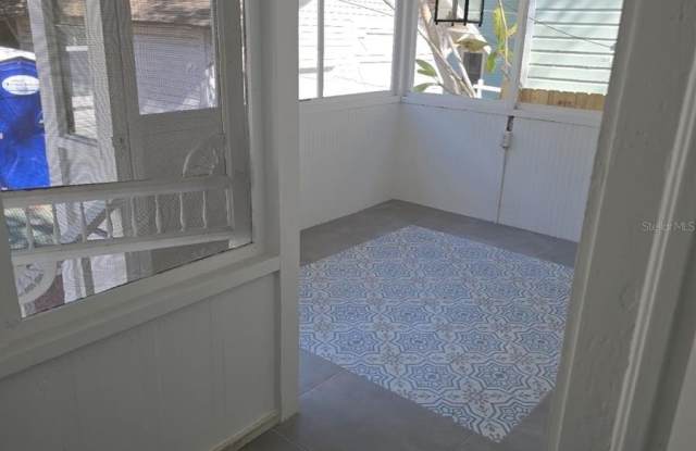 Photo of 691 10TH AVENUE S