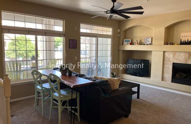 2 Bed/2 Bath, 1,320 Sqft - 452 Black Feather Loop #618 Castle Rock, CO 80104