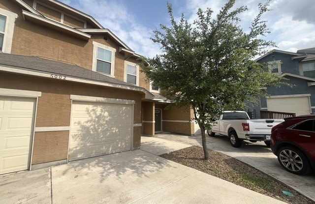 Photo of 6002 Jax Way