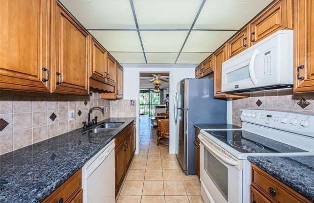 1324 PASADENA AVENUE S