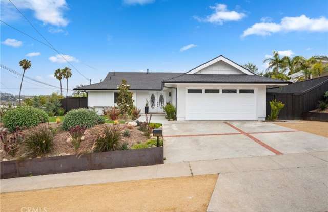 33182 Blue Fin Drive