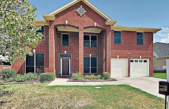 8369 Summer Park Dr - 8369 Summer Park Drive, Fort Worth, TX 76123