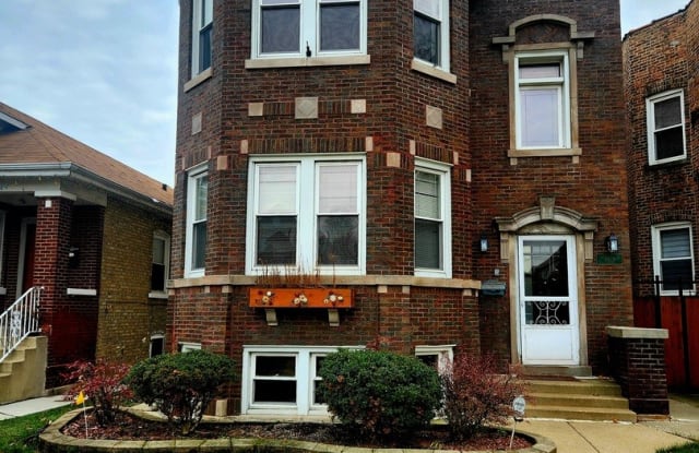 4929 W Wolfram Street - 4929 West Wolfram Street, Chicago, IL 60641