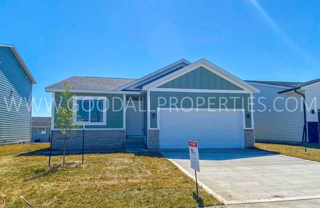 310 NW Morgan Ct