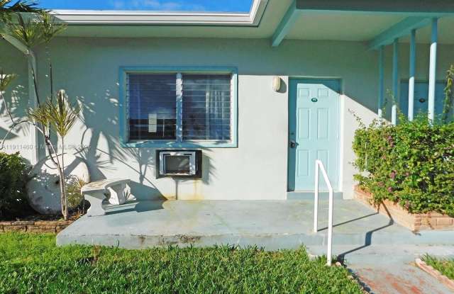 Photo of 1247 Marseille Dr