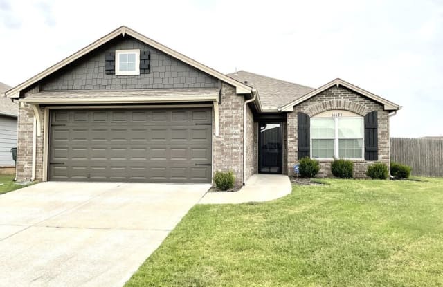 14623 E 112th Pl N - 14623 East 112th Place North, Owasso, OK 74055