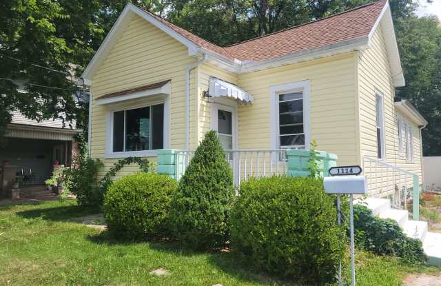 3 Bedroom, 1 Bath Home for Rent in Peoria!