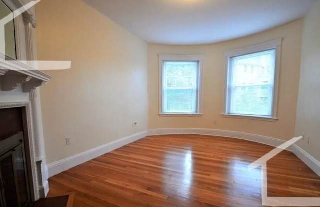 Photo of 189 Winthrop Rd #3C Brookline MA 02446