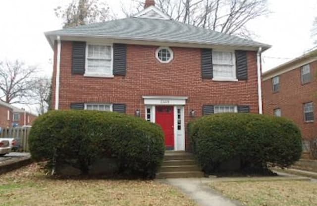 2348 Grinstead Dr - 2348 Grinstead Drive, Louisville, KY 40204