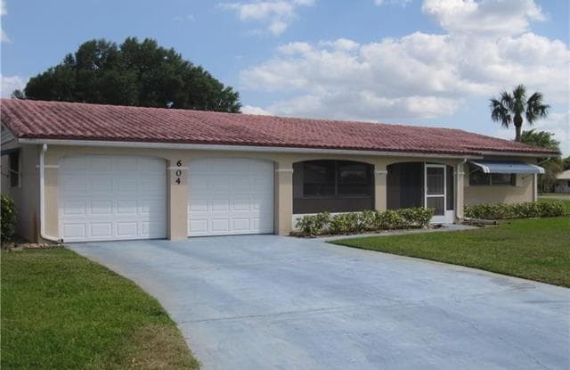 604 Grandview DR - 604 Grandview Dr, Lehigh Acres, FL 33936