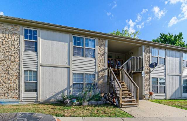 Charming 2BR/1BA Home in Olathe!