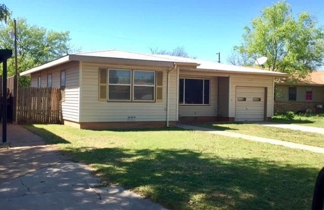 242 Hawthorne Street - 242 Hawthorne Street, Abilene, TX 79605