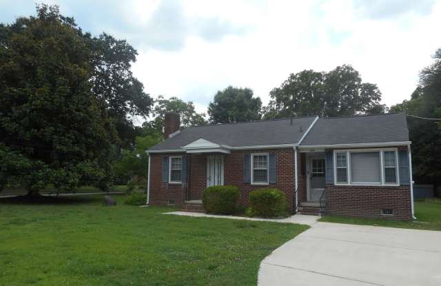 Photo of 2-Bedroom, 2-Bathoom Brick Home ***RENT SPECIAL: $250 VISA GIFT CARD!!!***