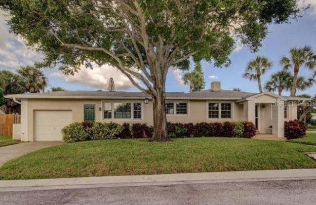 521 79TH AVENUE - 521 79th Avenue, St. Pete Beach, FL 33706