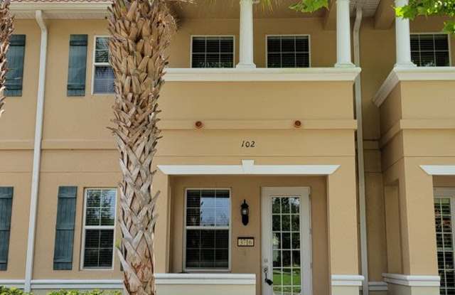 Photo of Seasonal/short term 3/2 1/2 townhome at San Michele at University Commons