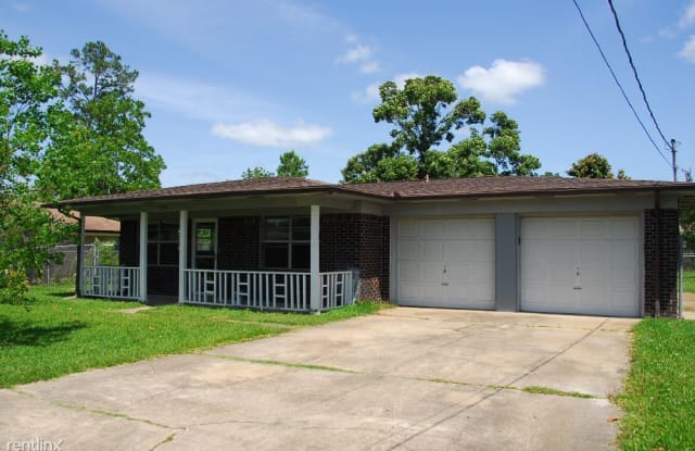 124 Deanna St - 124 Deanna Street, Gulfport, MS 39503