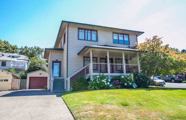 923 Cascade Ave