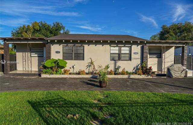 14901 NE 2nd Ave - 14901 Northeast 2nd Avenue, Golden Glades, FL 33161