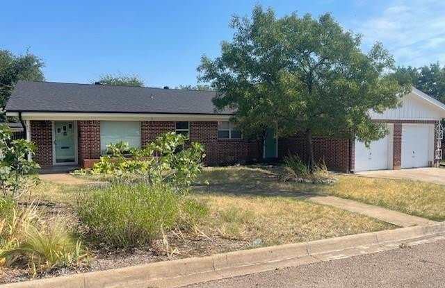 Photo of 602 Doyle Springs Road