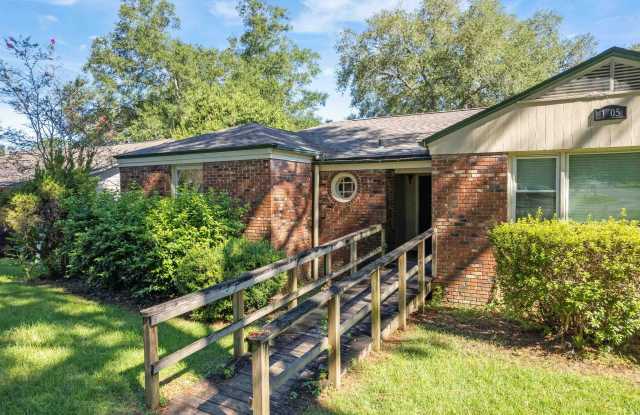 1605 Akridge Drive unit: 1