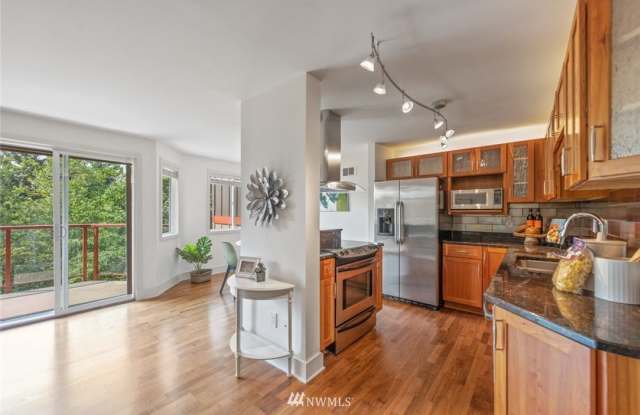 Photo of Evergreen Hills