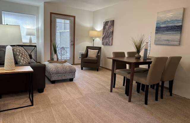 4327 S Warner St - A