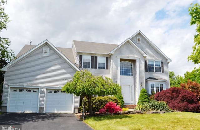 15 CARRIAGE COURT - 15 Carriage Court, Mercer County, NJ 08520